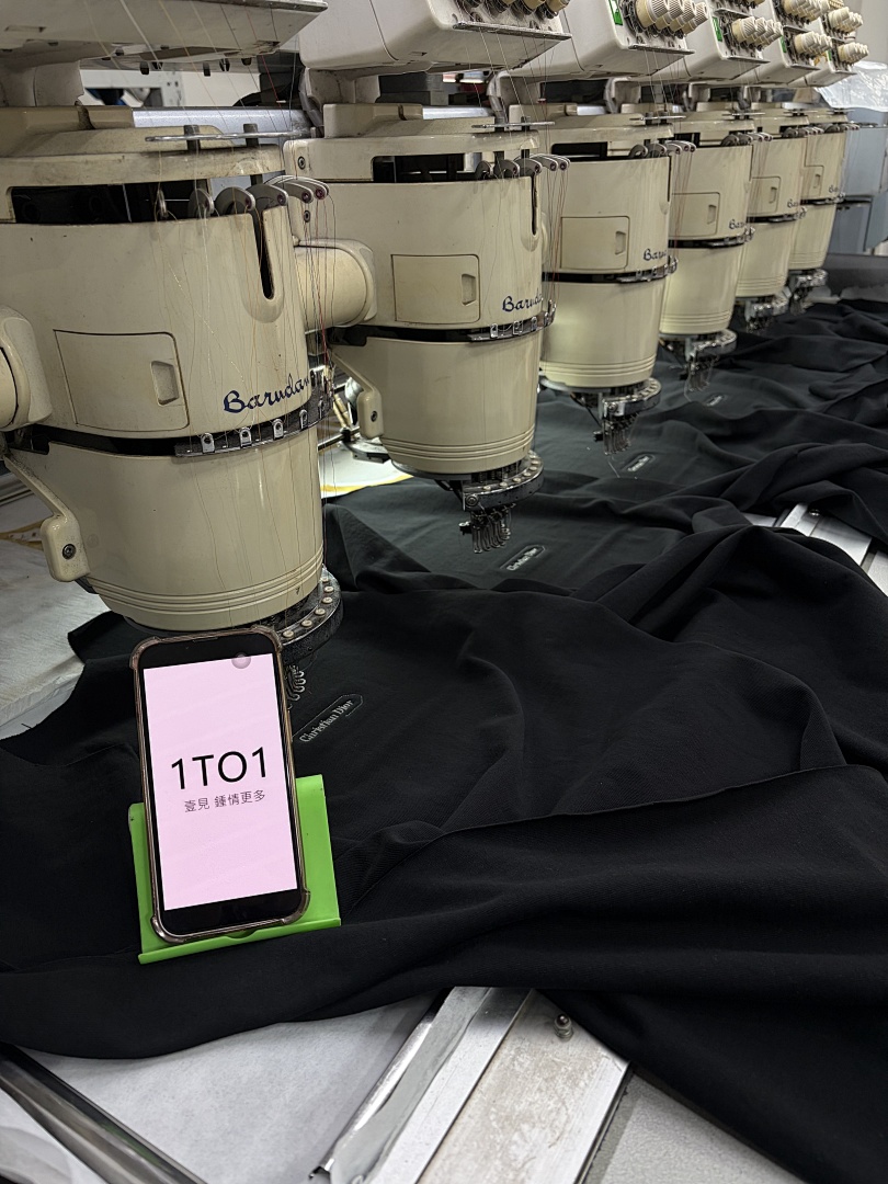 Unbranded Label T (Black) - Image 2