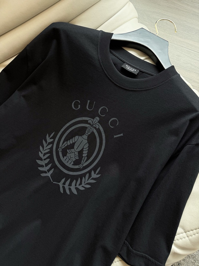 Gucci G Print Black T - Image 4