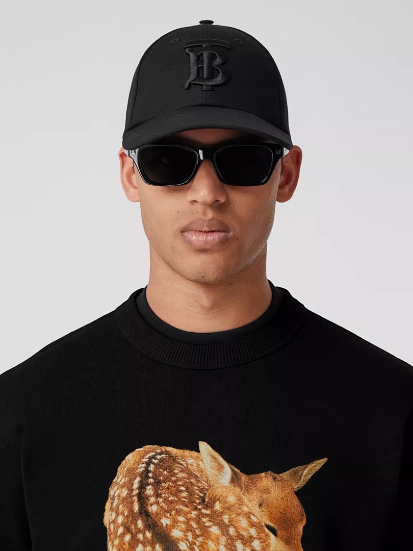Burberry Small Print Collar - Image 21