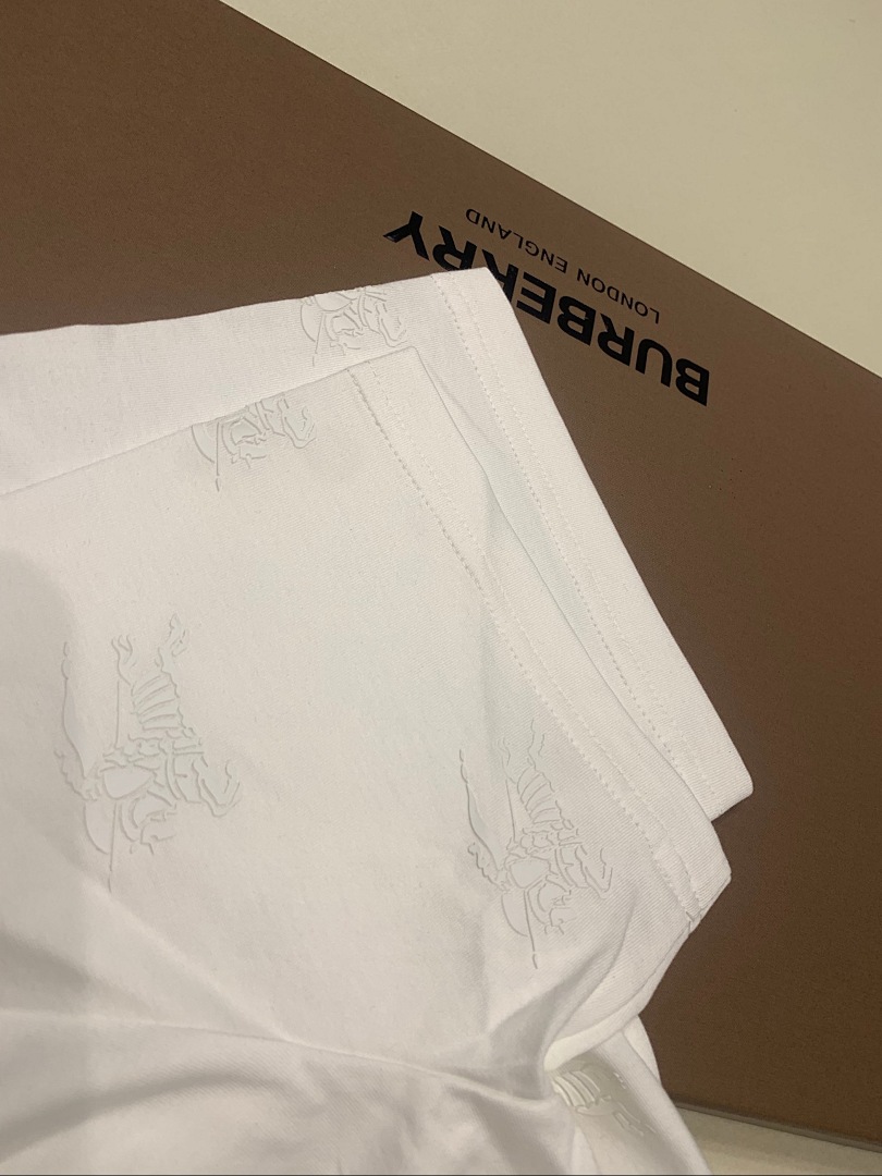 Burberry Label Print T White (Women) - Image 5