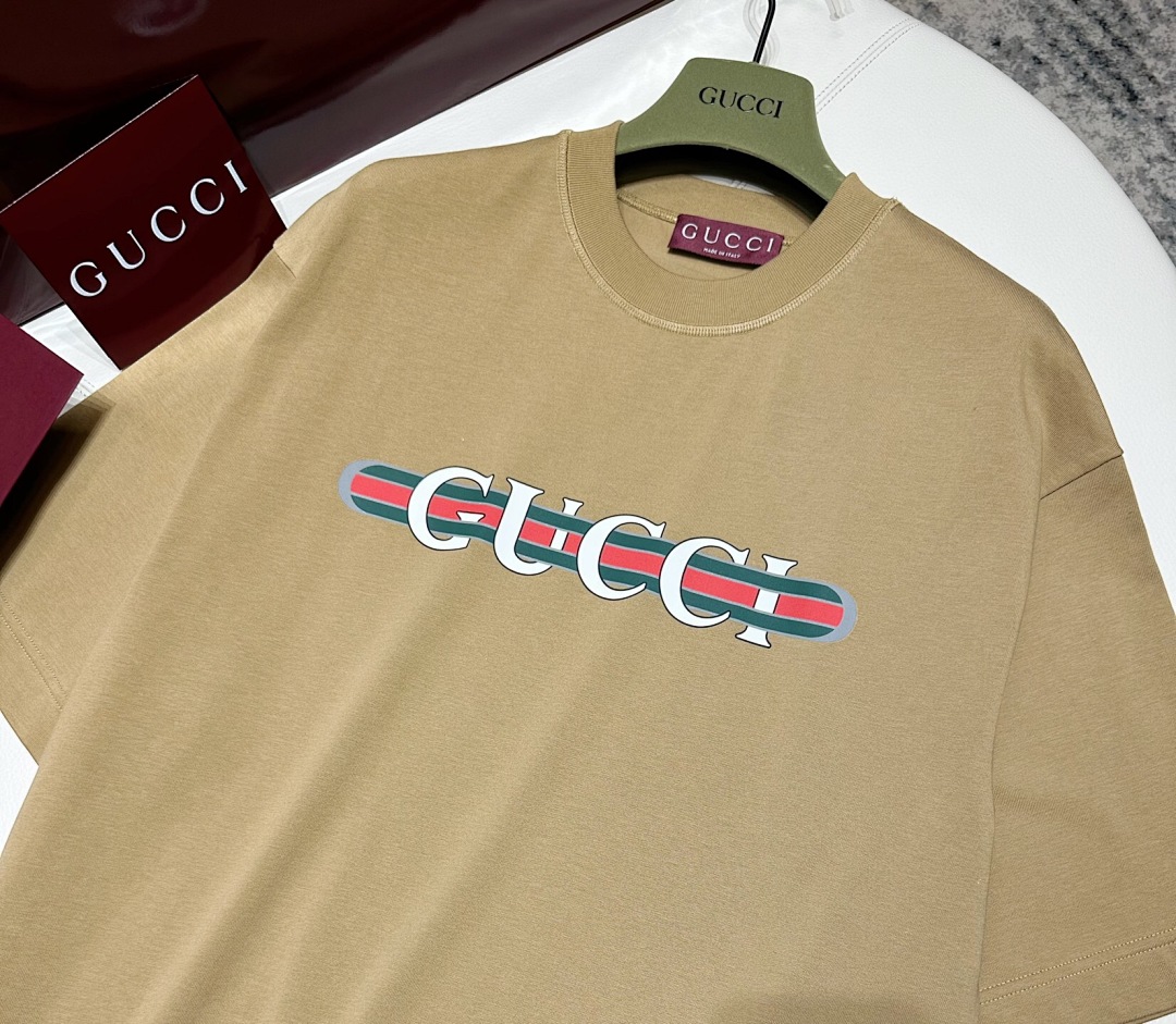 Gucci Leather Strap Print Short Sleeve - Image 6
