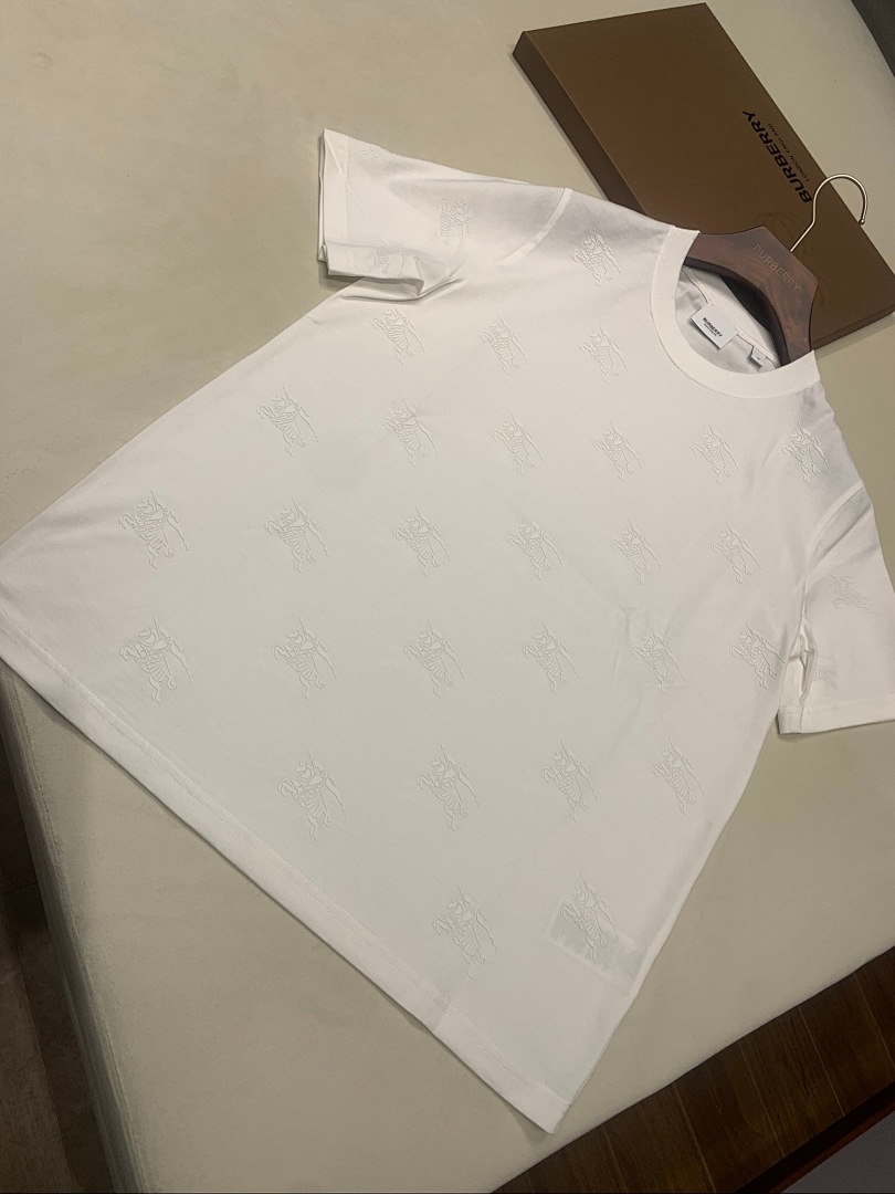 Burberry Label Print T White (Women) - Image 3