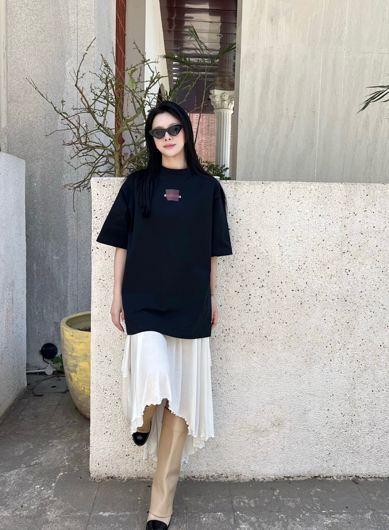 Balenciaga Floral Gum Strap T - Image 17