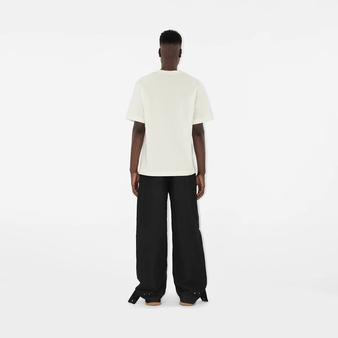 Burberry Water Embroidered T - Image 25