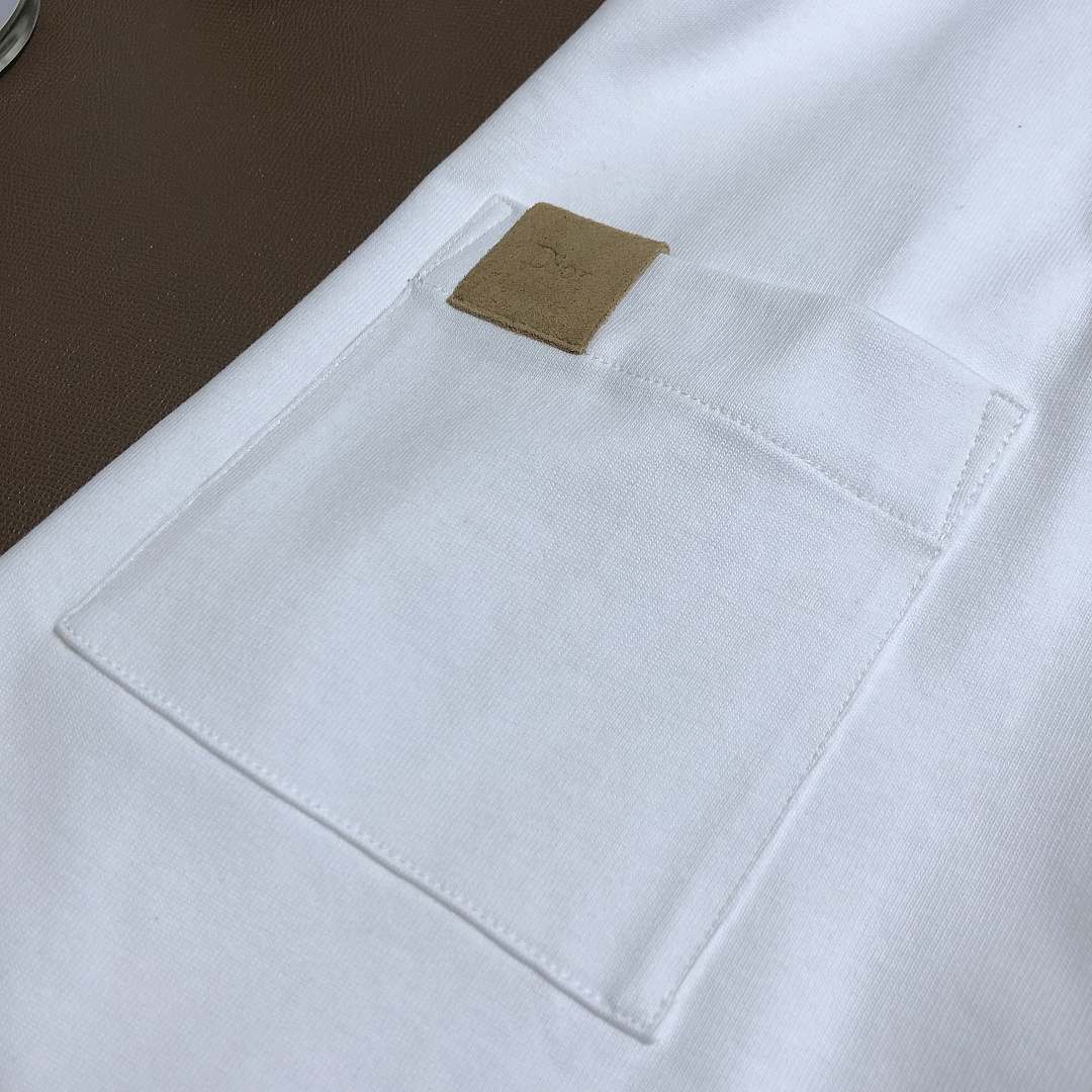 Unbranded Leather Label T - Image 9