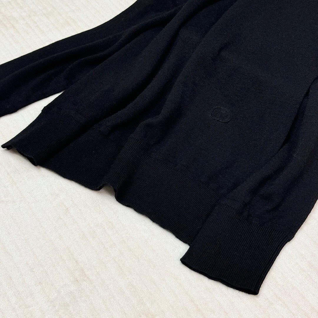 Ralph Lauren CD Embroidered Velvet Long Sleeve Polo - Image 19