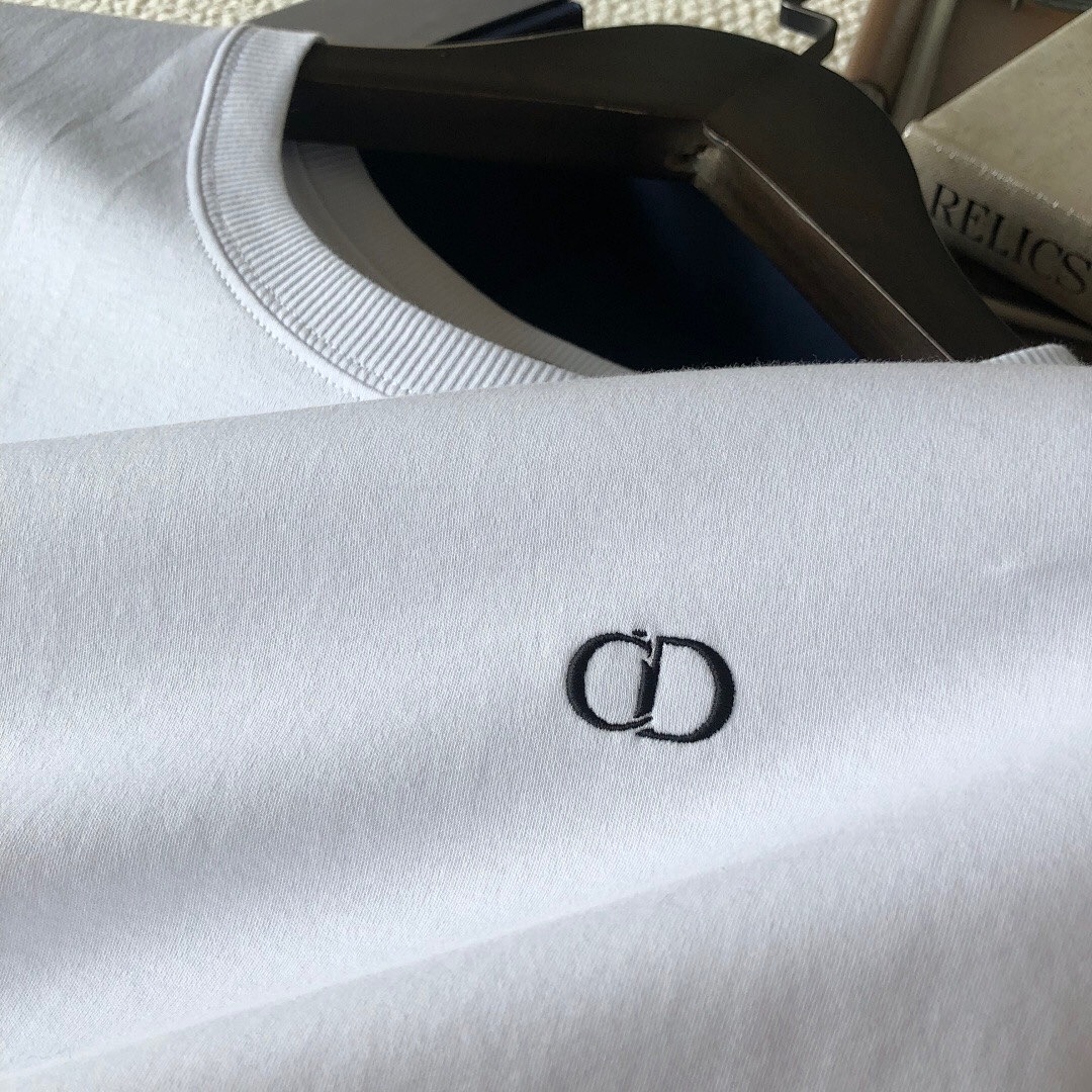 Unbranded CD Small Embroidered T (White) - Image 9