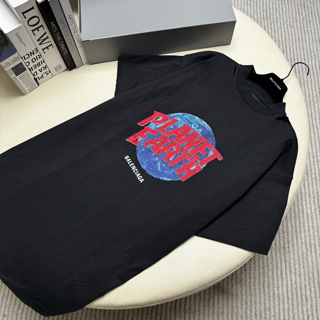 Balenciaga Star Print Short Sleeve - Image 4