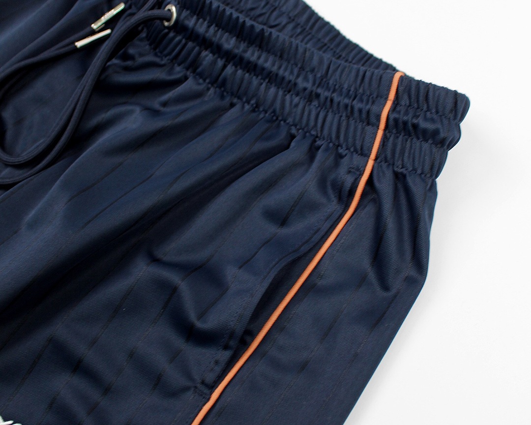 Unbranded City Limited Exclusive Short - Image 4
