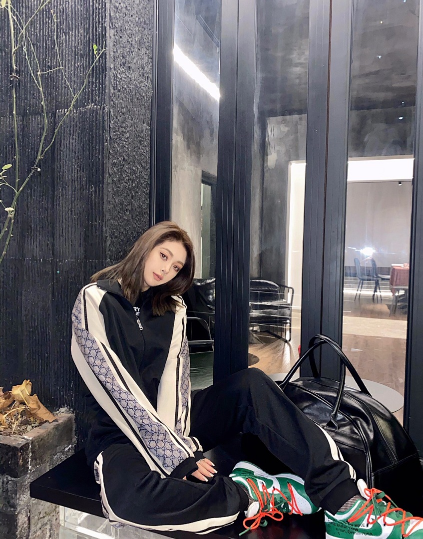 Gucci G Long - Image 17