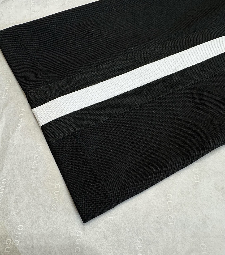 Gucci Embroidered Long - Image 7