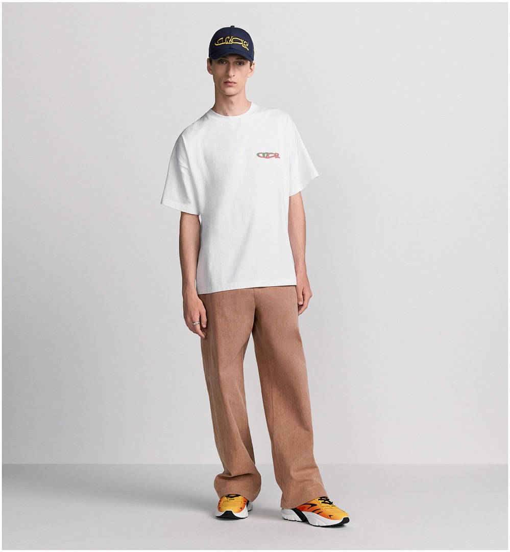 Unbranded DR Star Embroidered T - Image 11