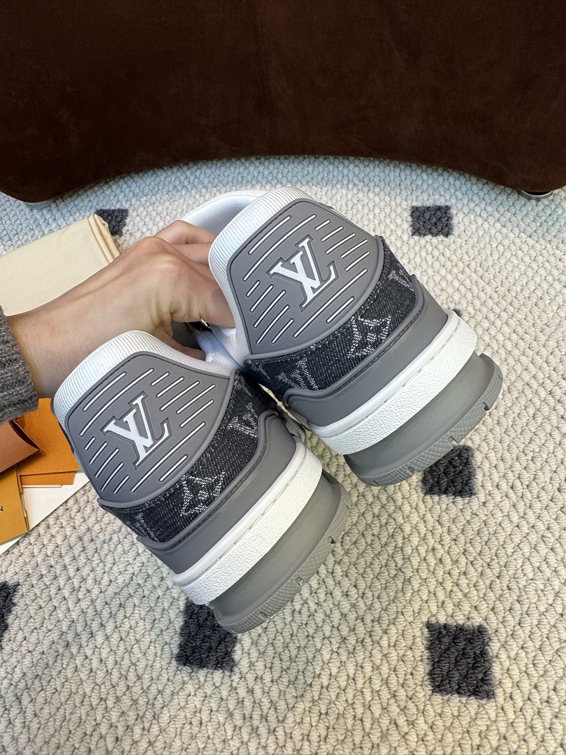 Unbranded Trainer - Image 15