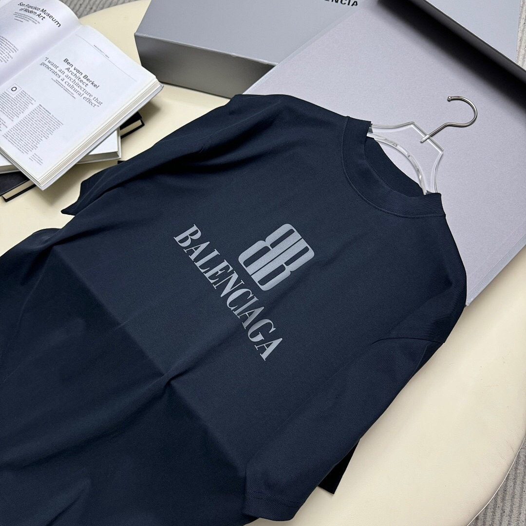 Balenciaga BB Print Short Sleeve - Image 3