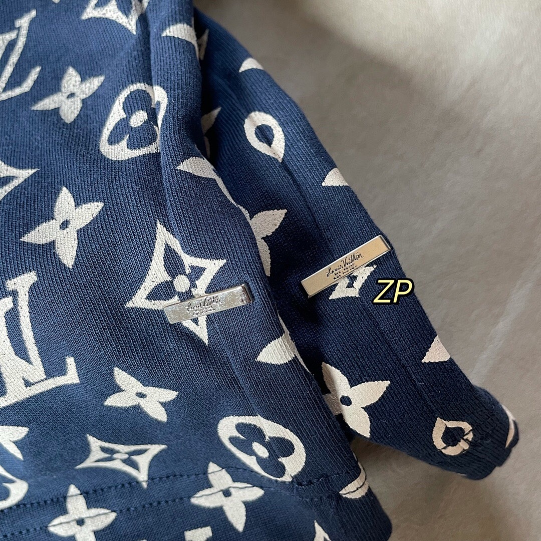 Louis Vuitton Lv logoT (Blue) - Image 4
