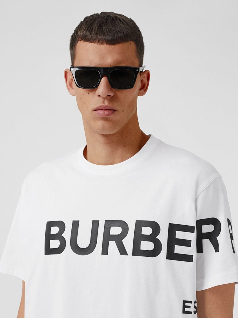 Burberry T - Image 10
