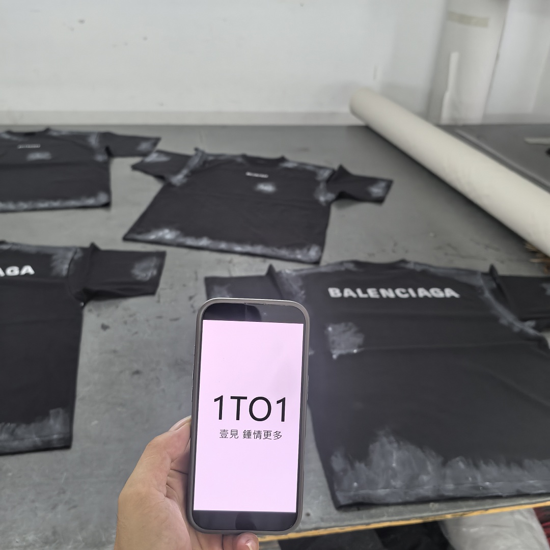 Balenciaga Embroidered Short Sleeve - Image 2