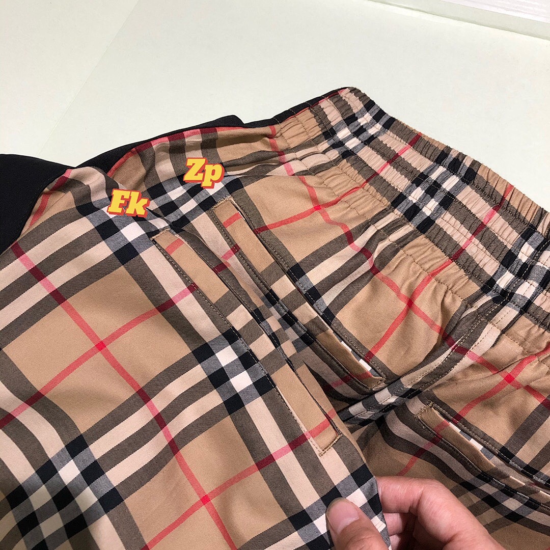 Burberry Black Short (Women) - Image 13