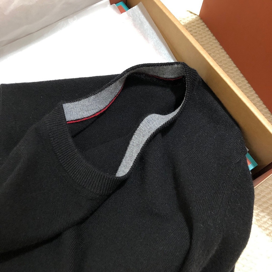 Unbranded Mountain Velvet Fleece (Black) - Image 9