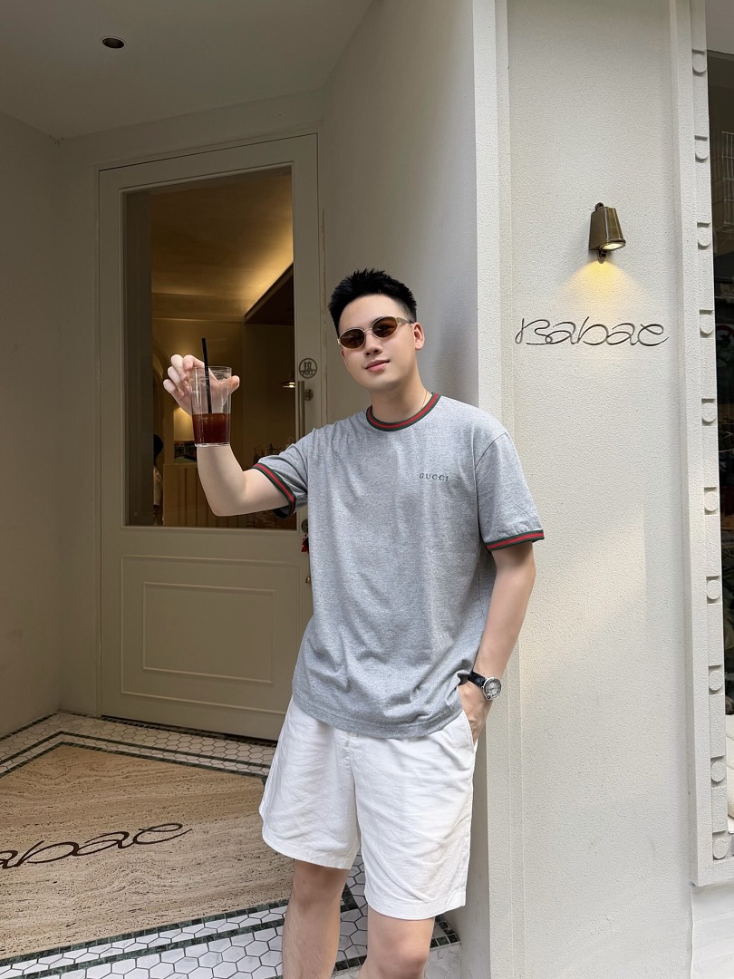 Gucci Grey Red Green Strap Short Sleeve - Image 17
