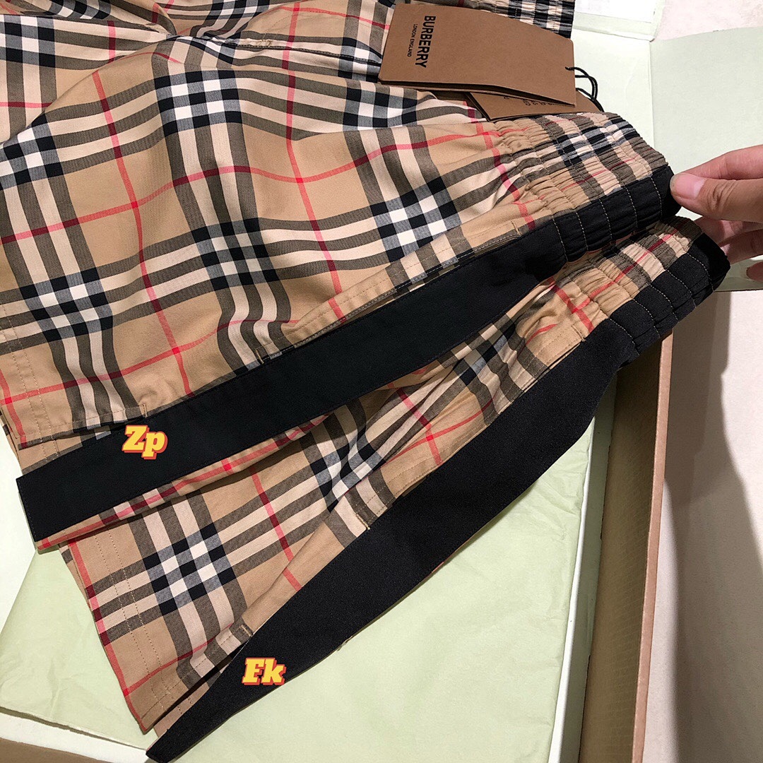 Burberry Black Short (Women) - Image 12
