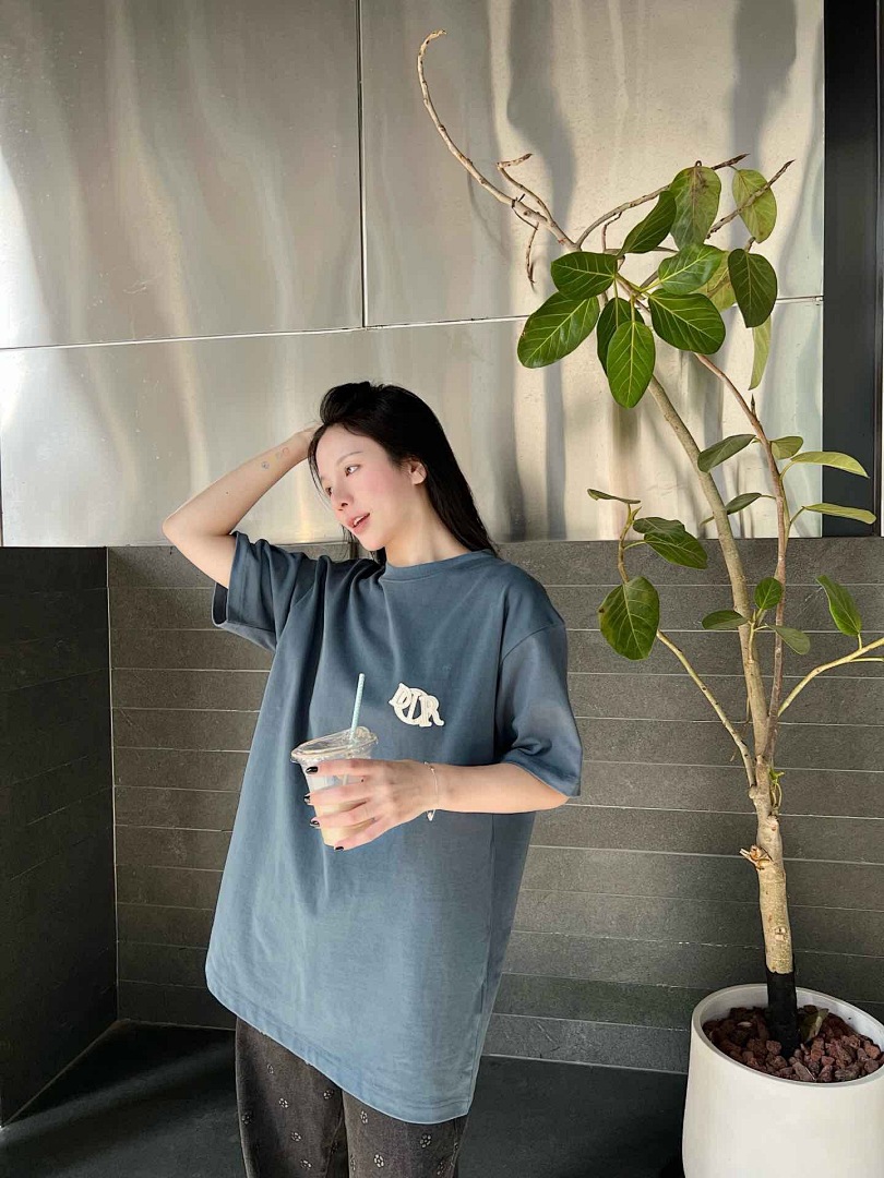 Unbranded DR Short Sleeve - Image 20