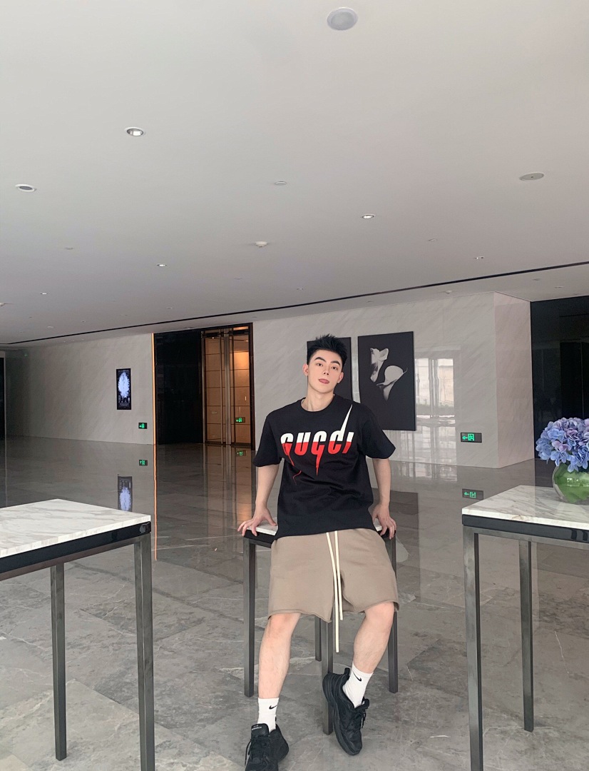 Gucci Black Electric Short Sleeve - Image 17