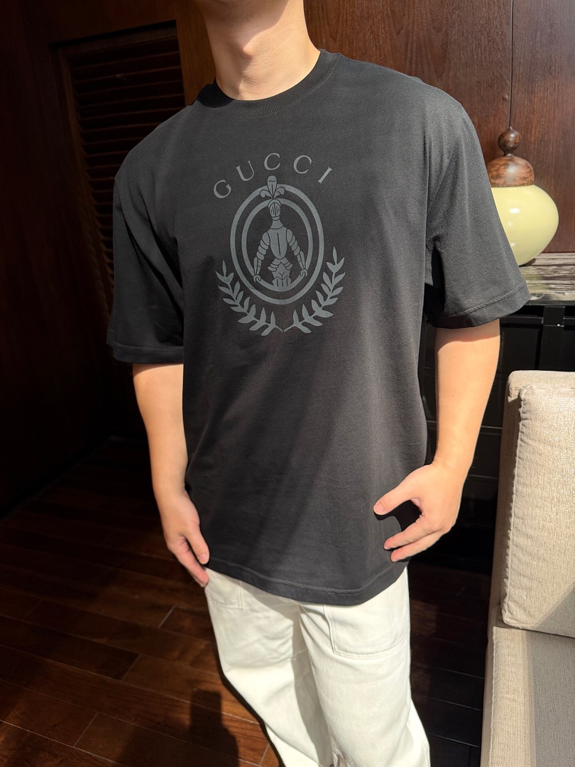 Gucci G Print Black T - Image 17