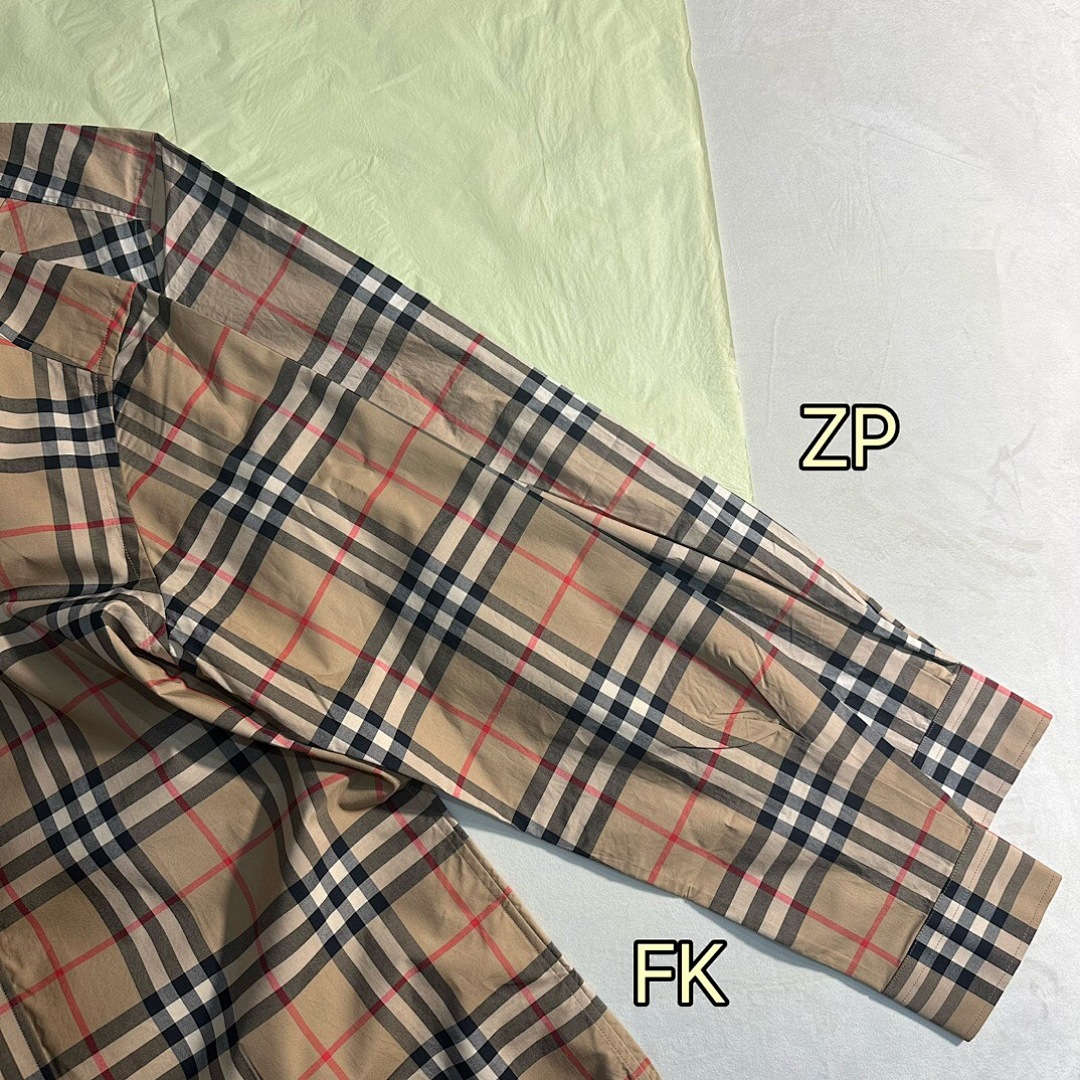 Burberry BR - Image 13