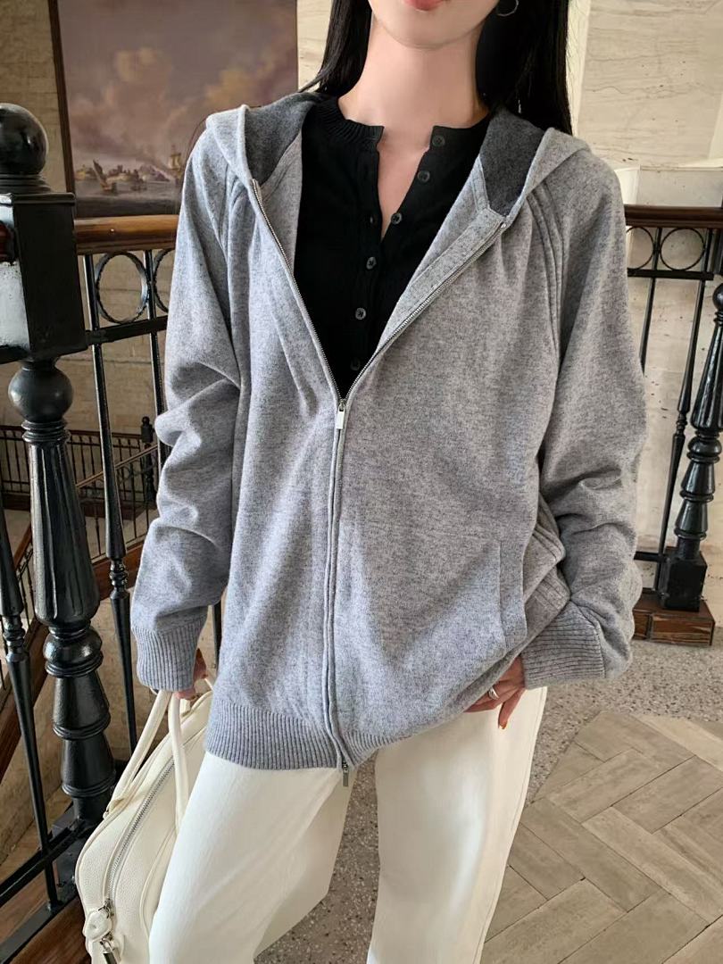 Unbranded Embroidered Fleece - Image 30