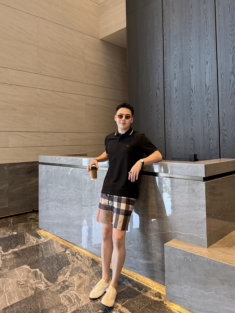 Burberry Striped Short - Image 23