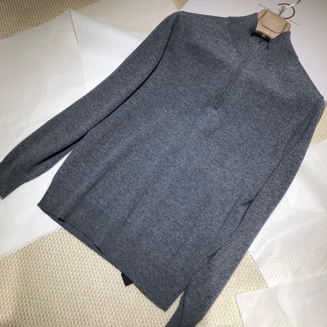 Unbranded Mountain Velvet Half Fleece (Grey) - Image 3
