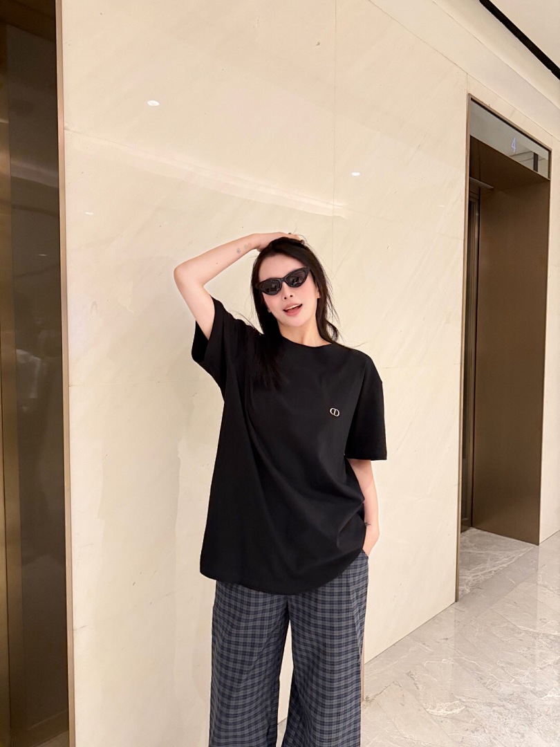 Unbranded CD Small Embroidered T (Black) - Image 27