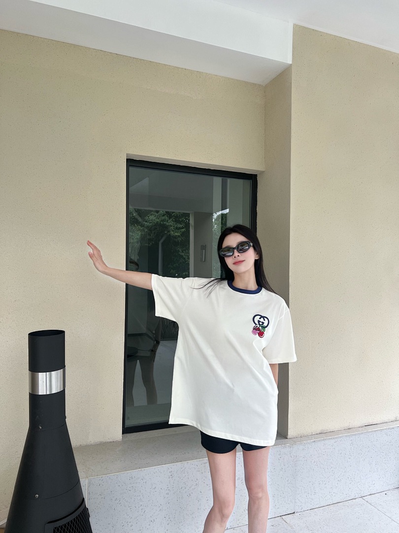 Gucci Peach Embroidered Short Sleeve - Image 18