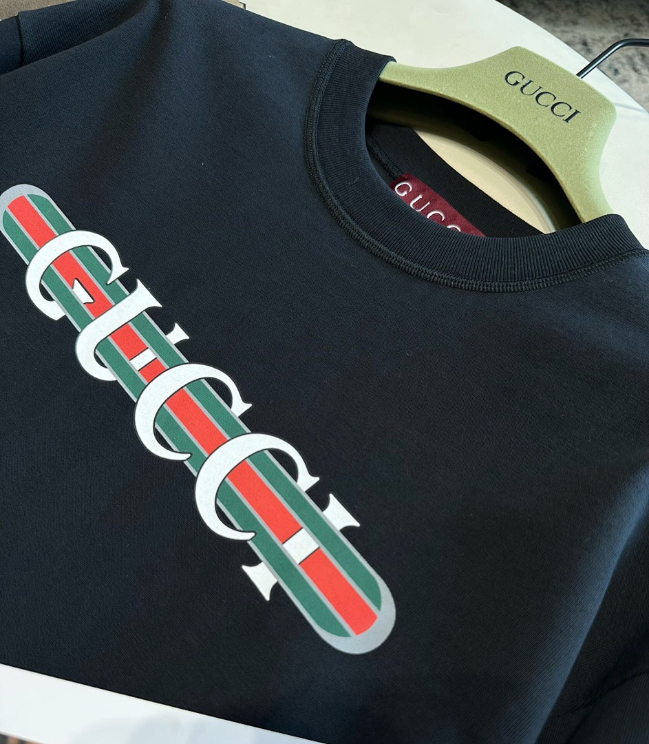 Gucci Leather Strap Print Short Sleeve - Image 4