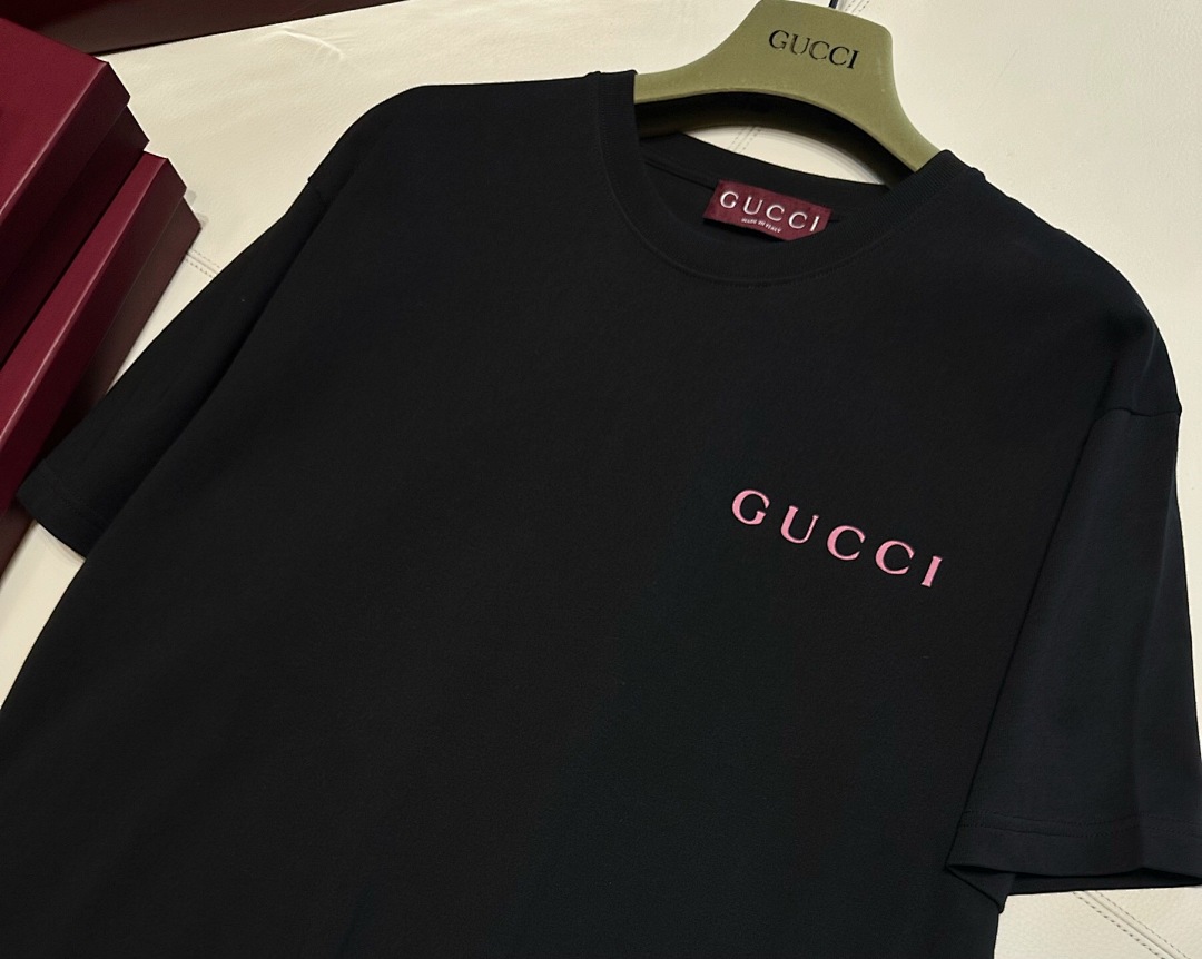 Gucci Pink T - Image 5
