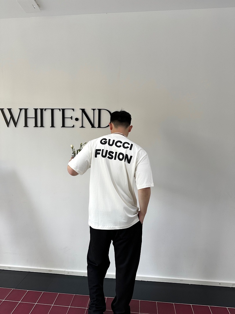 Gucci T White - Image 20