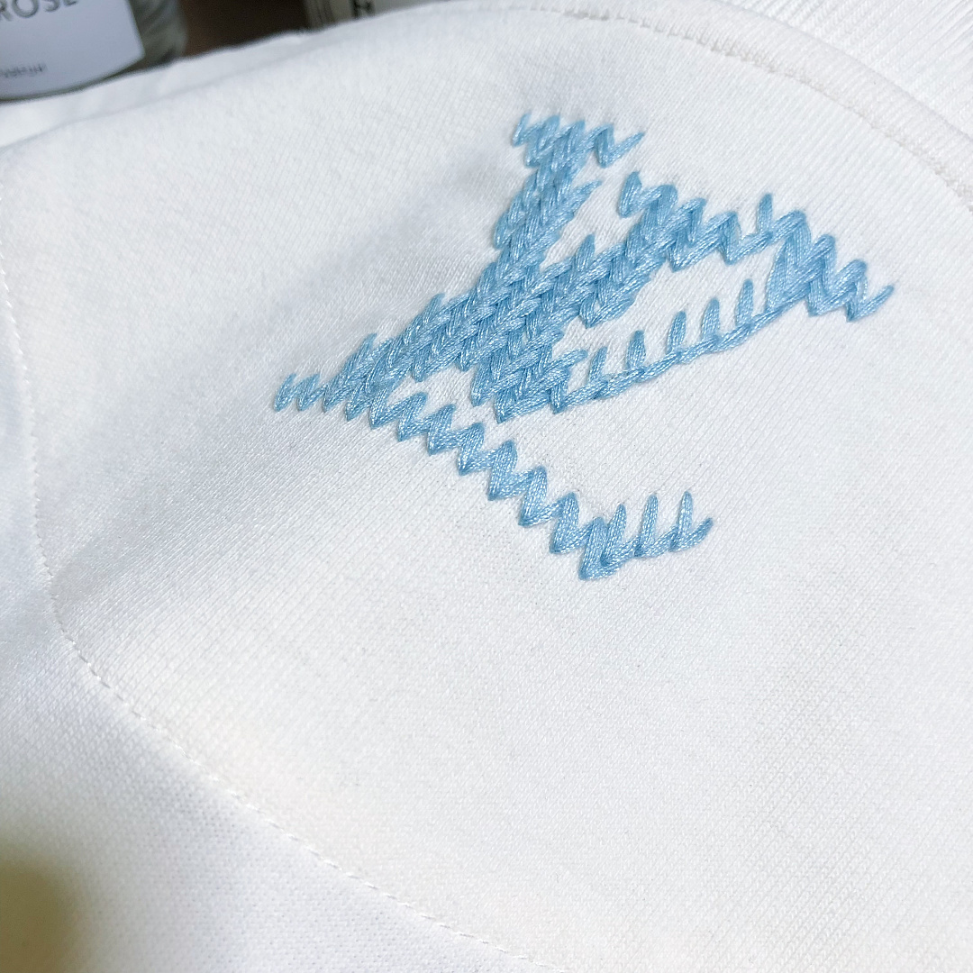 Unbranded Fleece Embroidered T (White) - Image 8