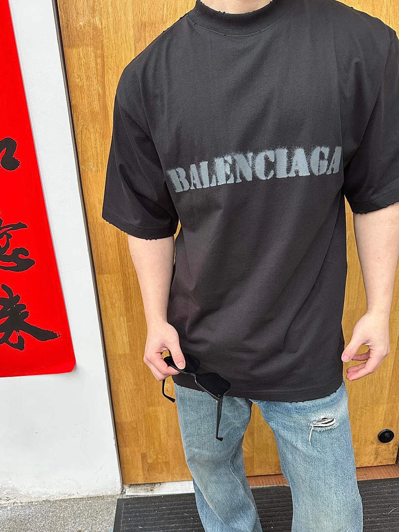 Balenciaga Short Sleeve - Image 14