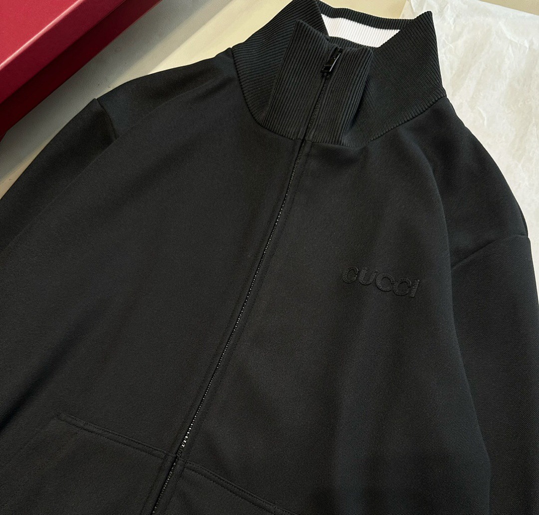 Gucci Embroidered - Image 9