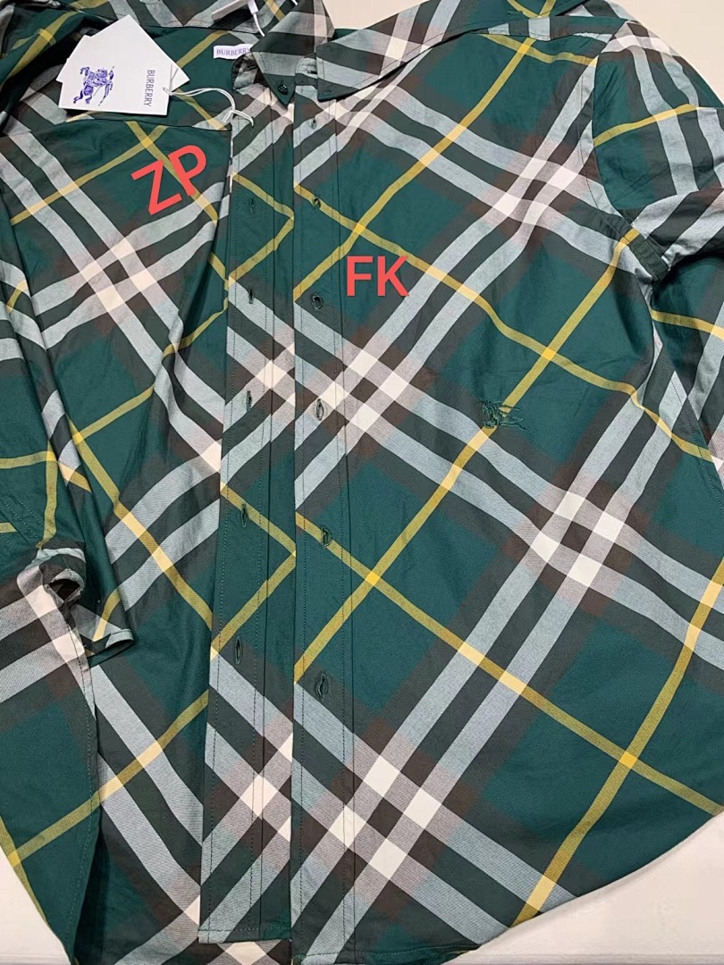 Burberry Green Short Sleeve - Image 10