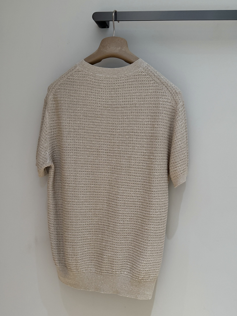 Unbranded T - Image 4