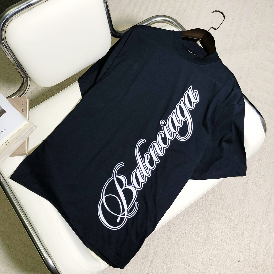 Balenciaga Big T - Image 4