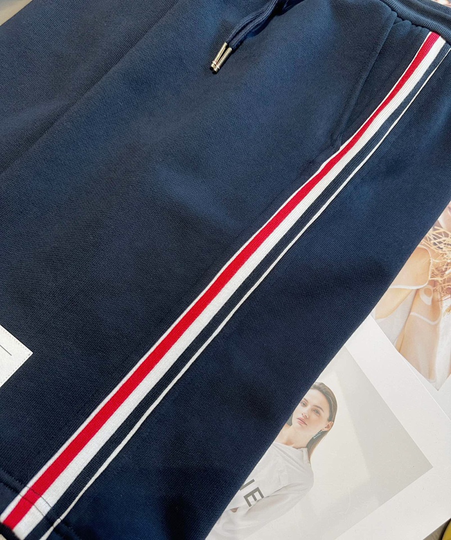 Unbranded Short - Image 9