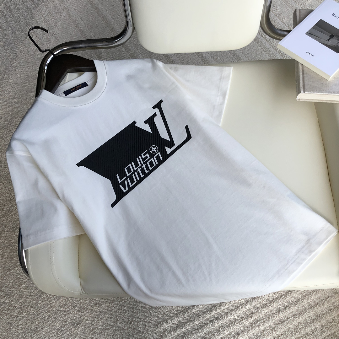 Unbranded V Label Short Sleeve - Image 3