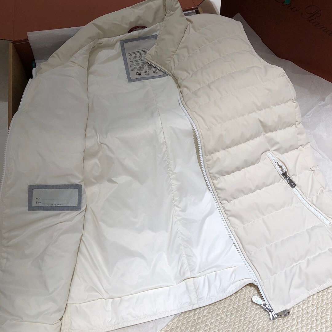 Unbranded Velvet Vest (White) - Image 6