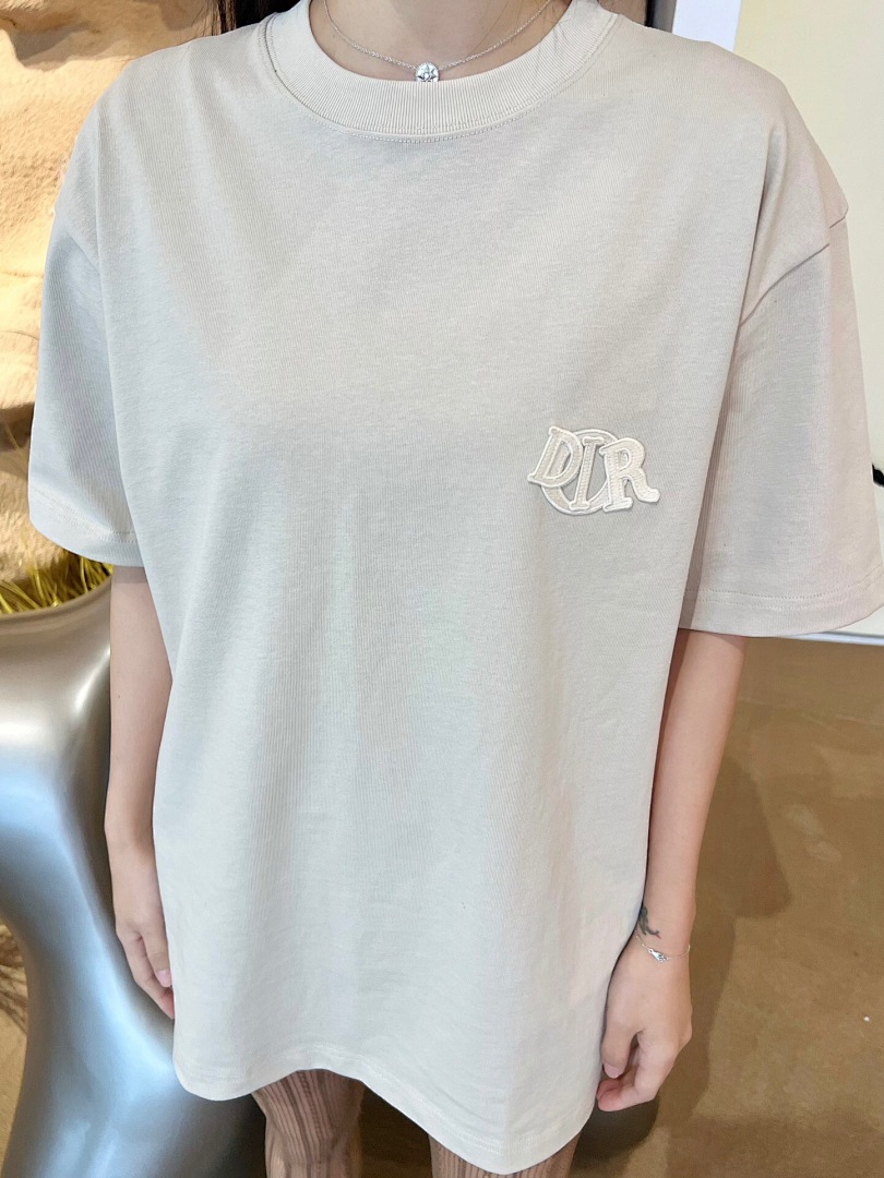 Unbranded DR Short Sleeve - Image 15