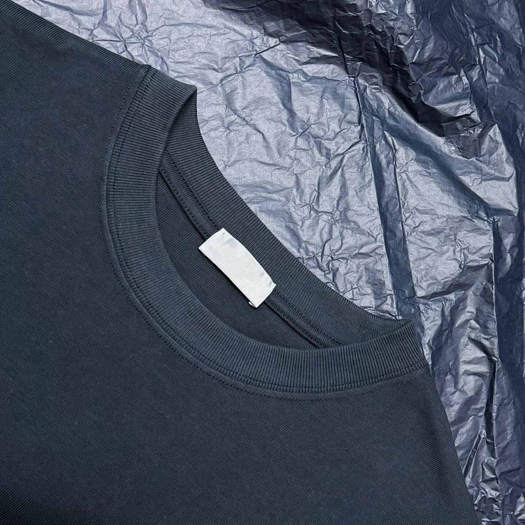 Unbranded DR Embroidered T - Image 7