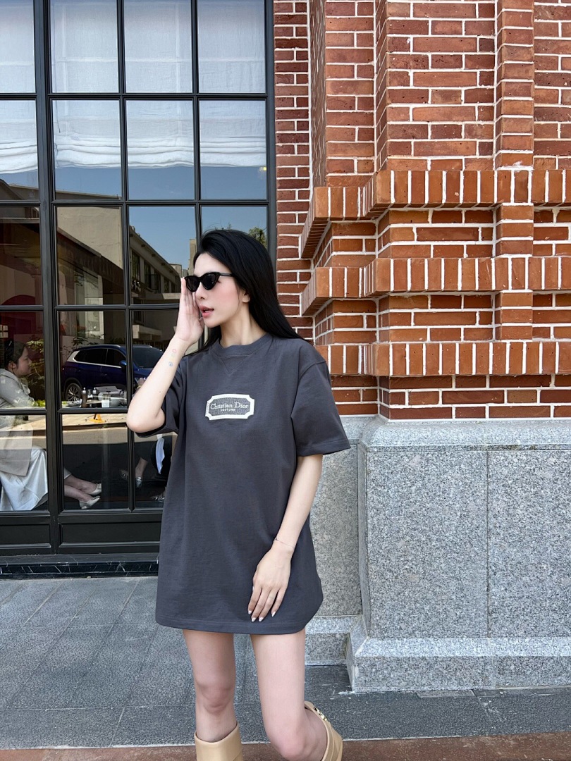 Unbranded CD Embroidered Short Sleeve - Image 15
