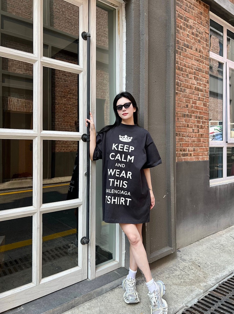 Balenciaga Print Short Sleeve - Image 12